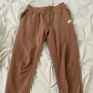 Nike tech joggers